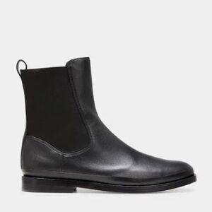 Vince Cecyl Chelsea Leather Boots in Black, New, Size 7